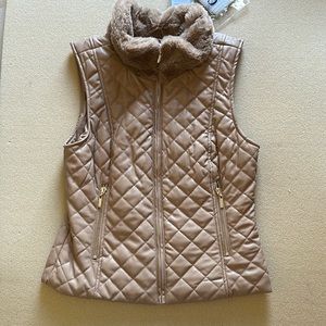 New Guess Quilted Puffer Vest (Large)